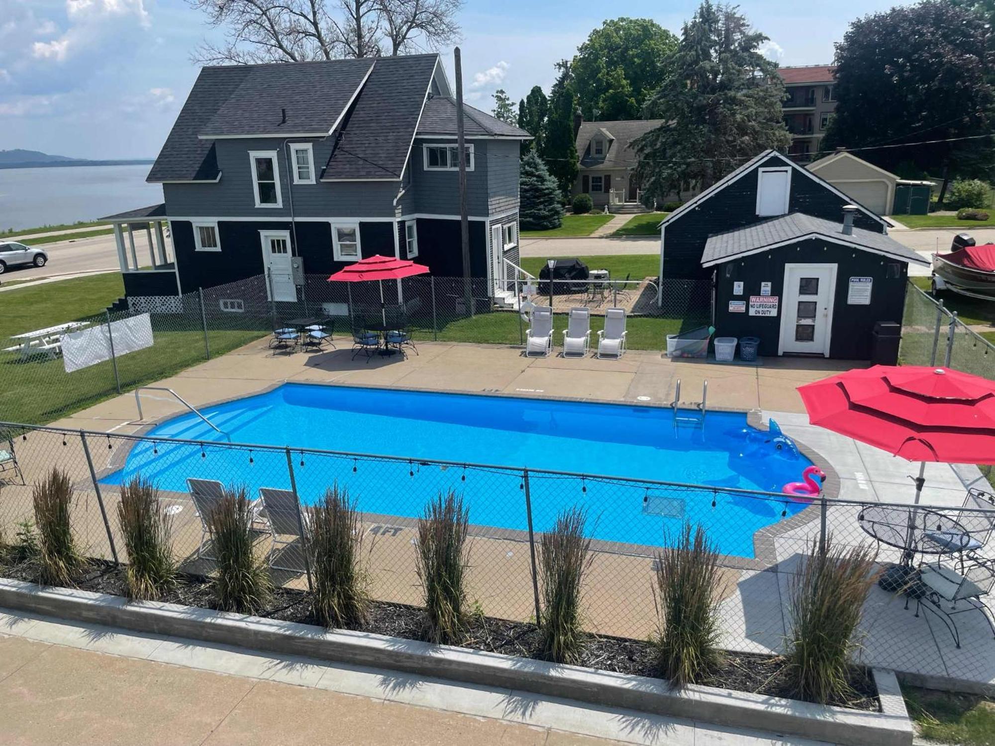 Poolside Double Rooms Lake City ภายนอก รูปภาพ